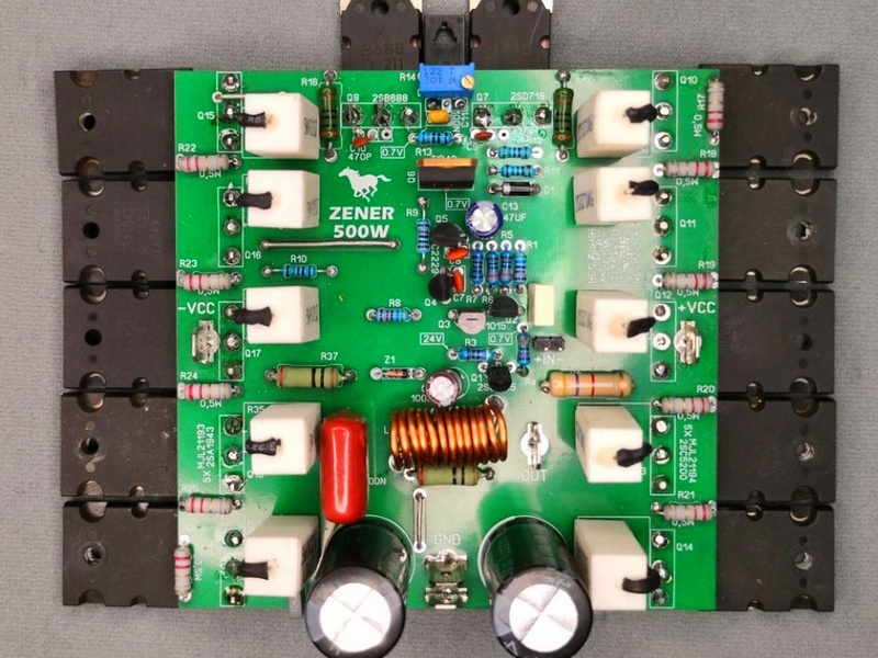 Качественный усилитель RMS 500 Вт